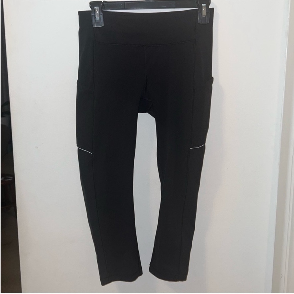 Lululemon black mesh side leggings